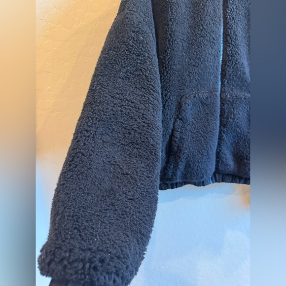 Alo Yoga Duality Sherpa-Lined Reversible Jacket size XL - Picture 10 of 13